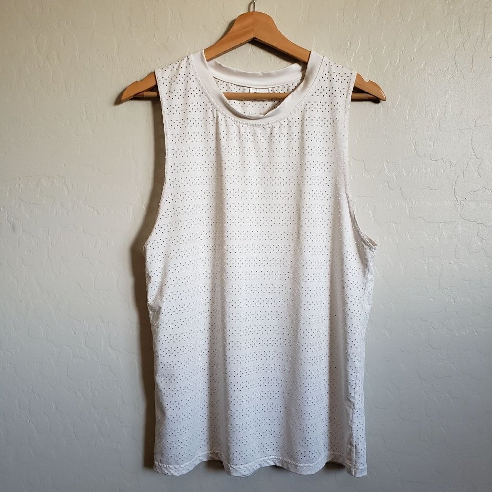 ZYIA Active White Chill Tank Top Perforated Mesh Athletic Shirt Women's Large
